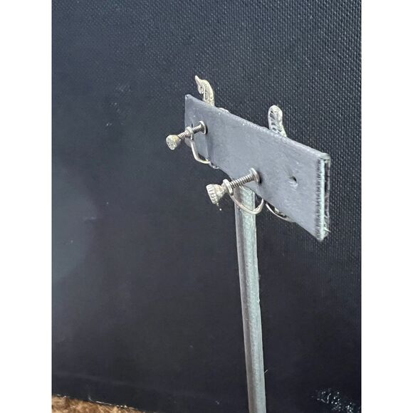 Vintage Sterling Silver Screw On Twin Fish Earrings - Picture 6 of 9